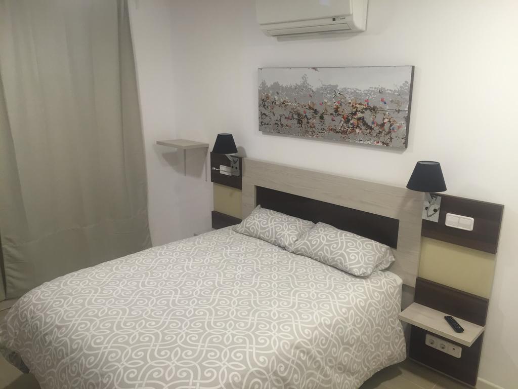 Single Room,228040406:JPEG