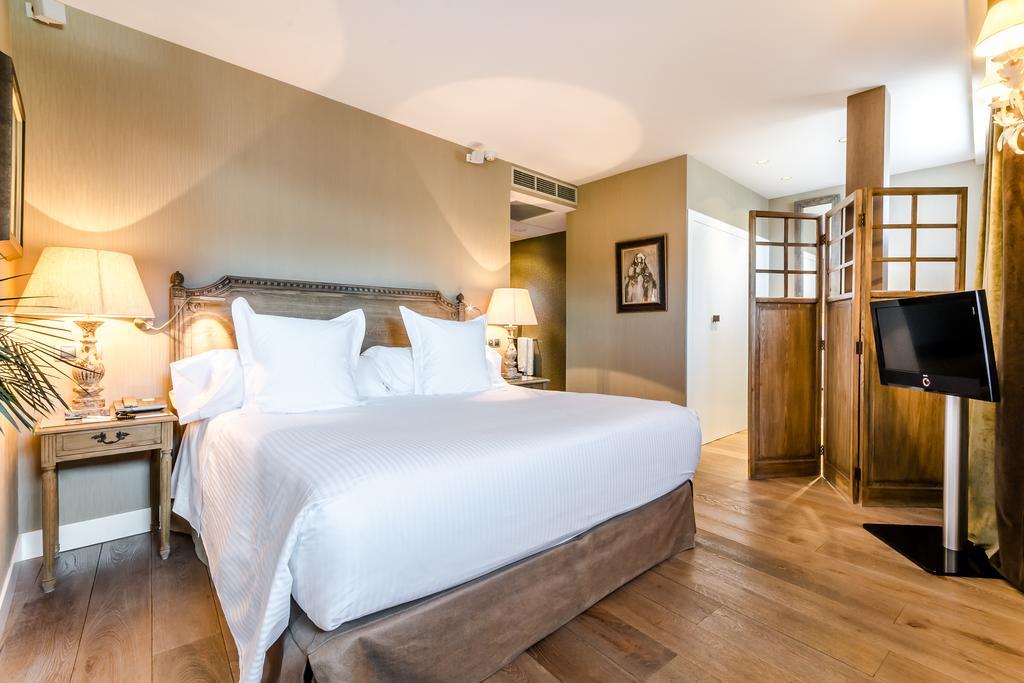 Suite Room