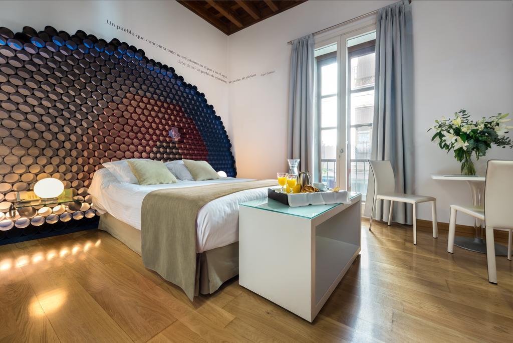 Doppelzimmer mit Whirlpool-Badewanne