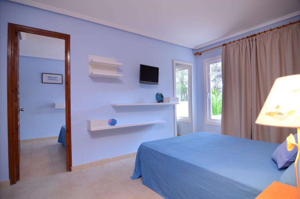 Vierpersoonskamer met Badkamer