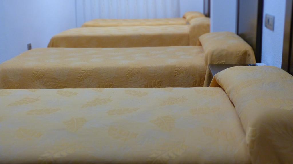 Quadruple Room,394187622:JPEG