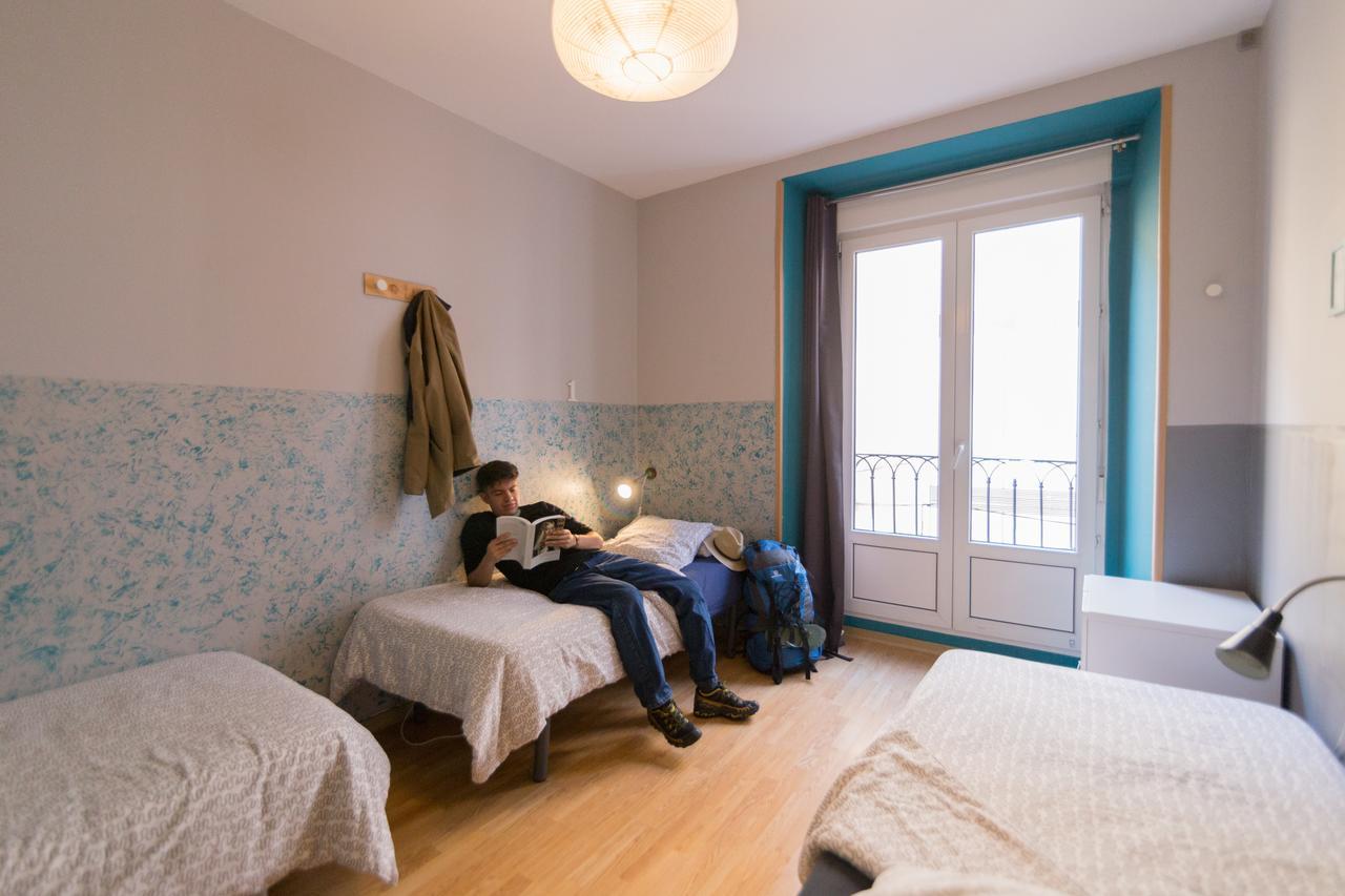 4-bed dormitory room