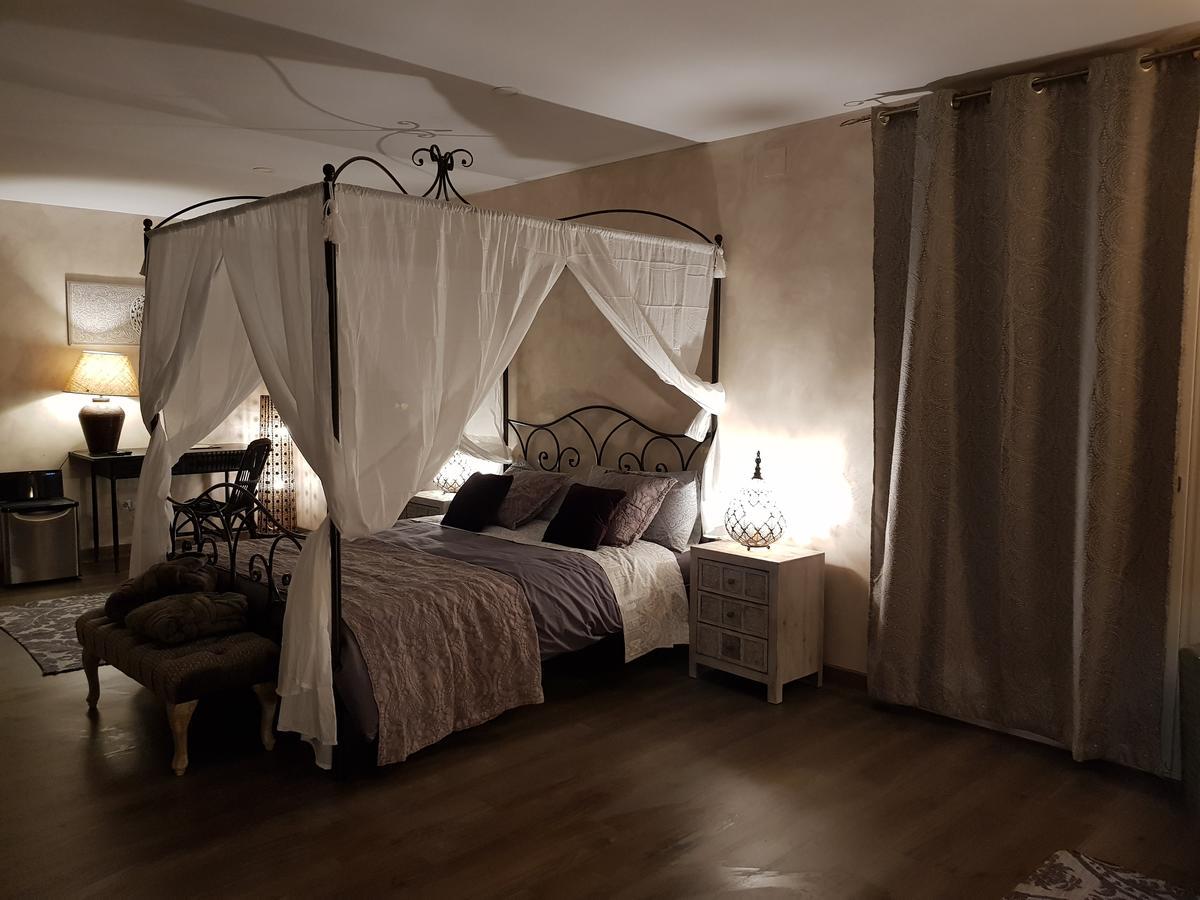 Standard Double Suite