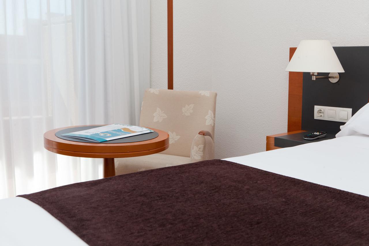 Quarto Duplo com Cama King-size