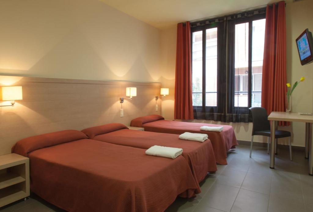 Triple Room,1138095472:JPEG