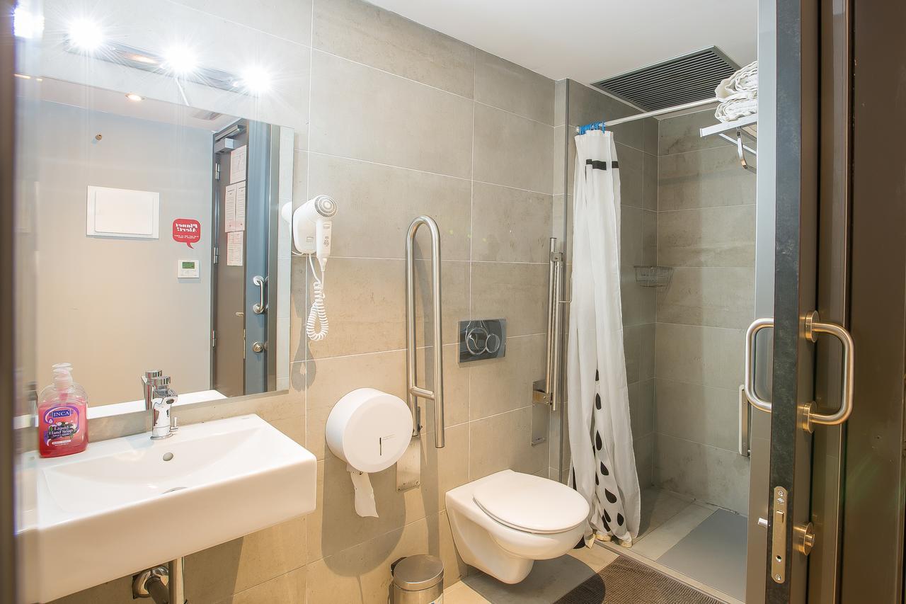 Camera Quadrupla con Bagno