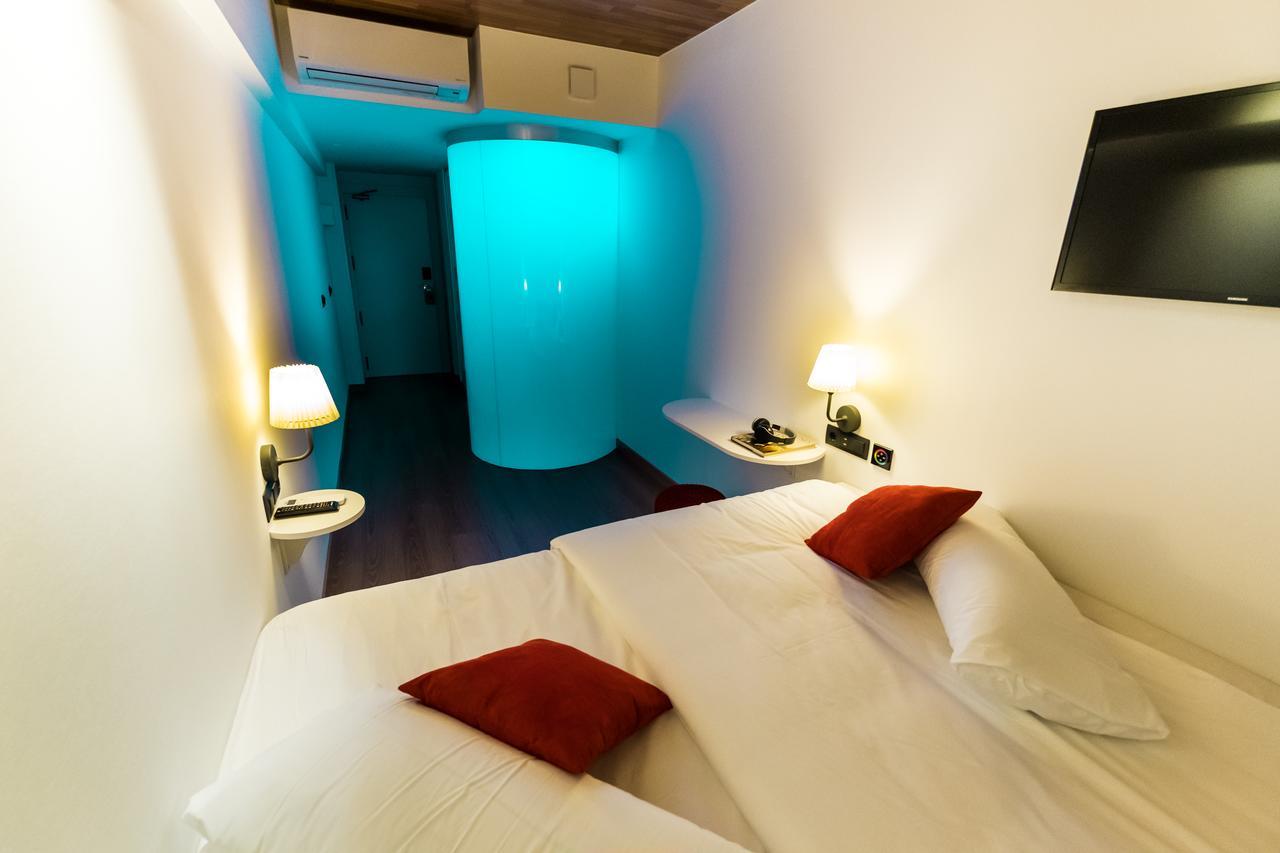 Double Room with Private Bathroom,633137841:JPEG