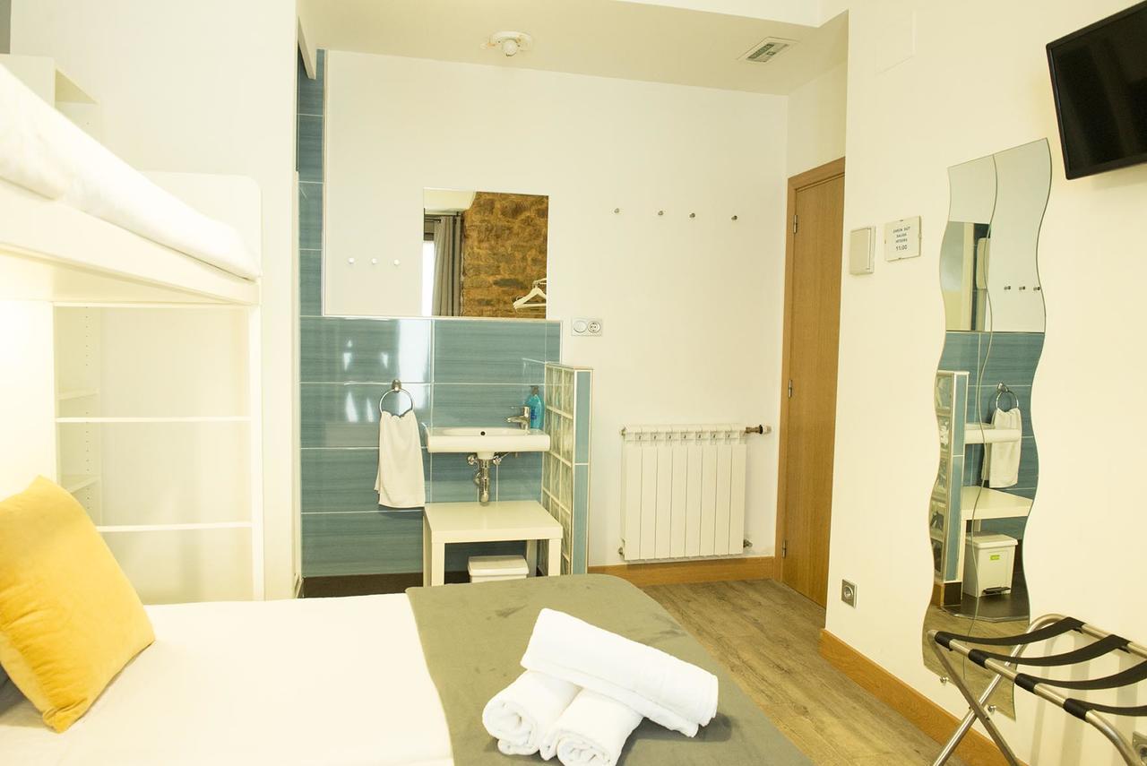 Triple Room with Shared Bathroom