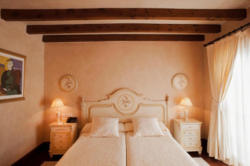 Presidential Suite (3 Adults)