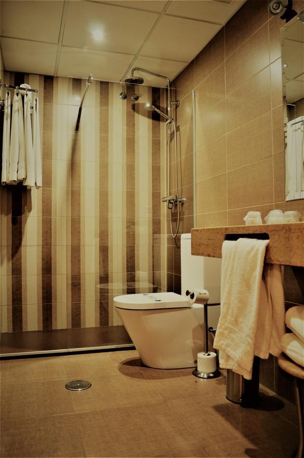 Chambre Familiale (2 Adultes et 2 Enfants)