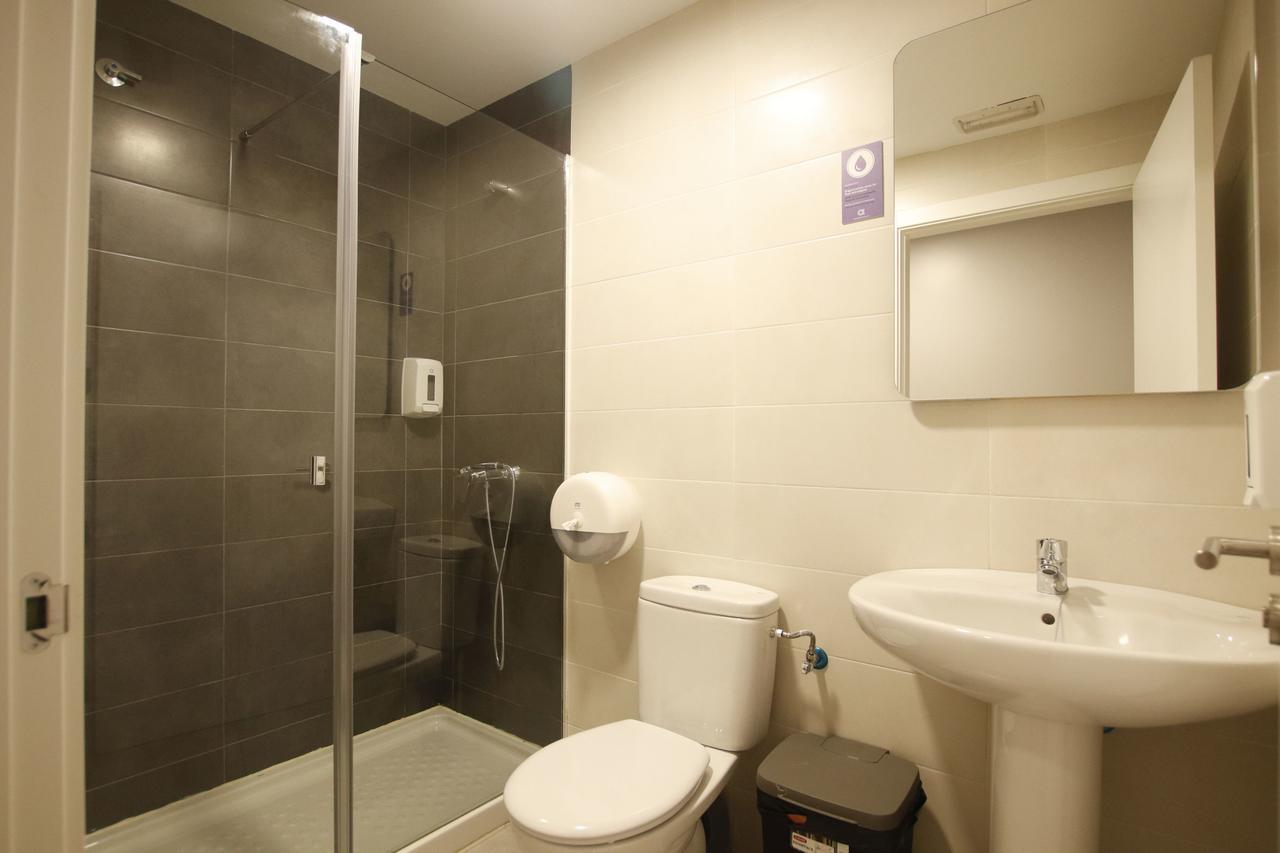 Driepersoonskamer met Eigen Badkamer
