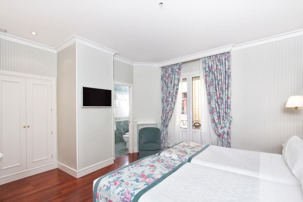Double or Twin Room,277093541:JPEG