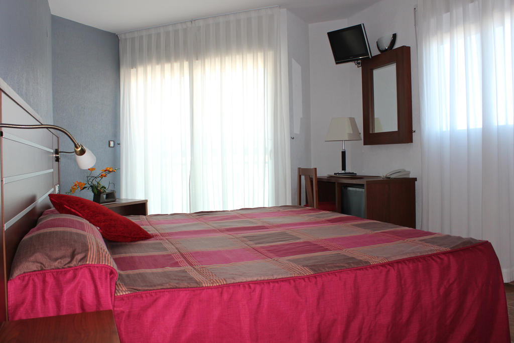 Twin Room,37784689:JPEG