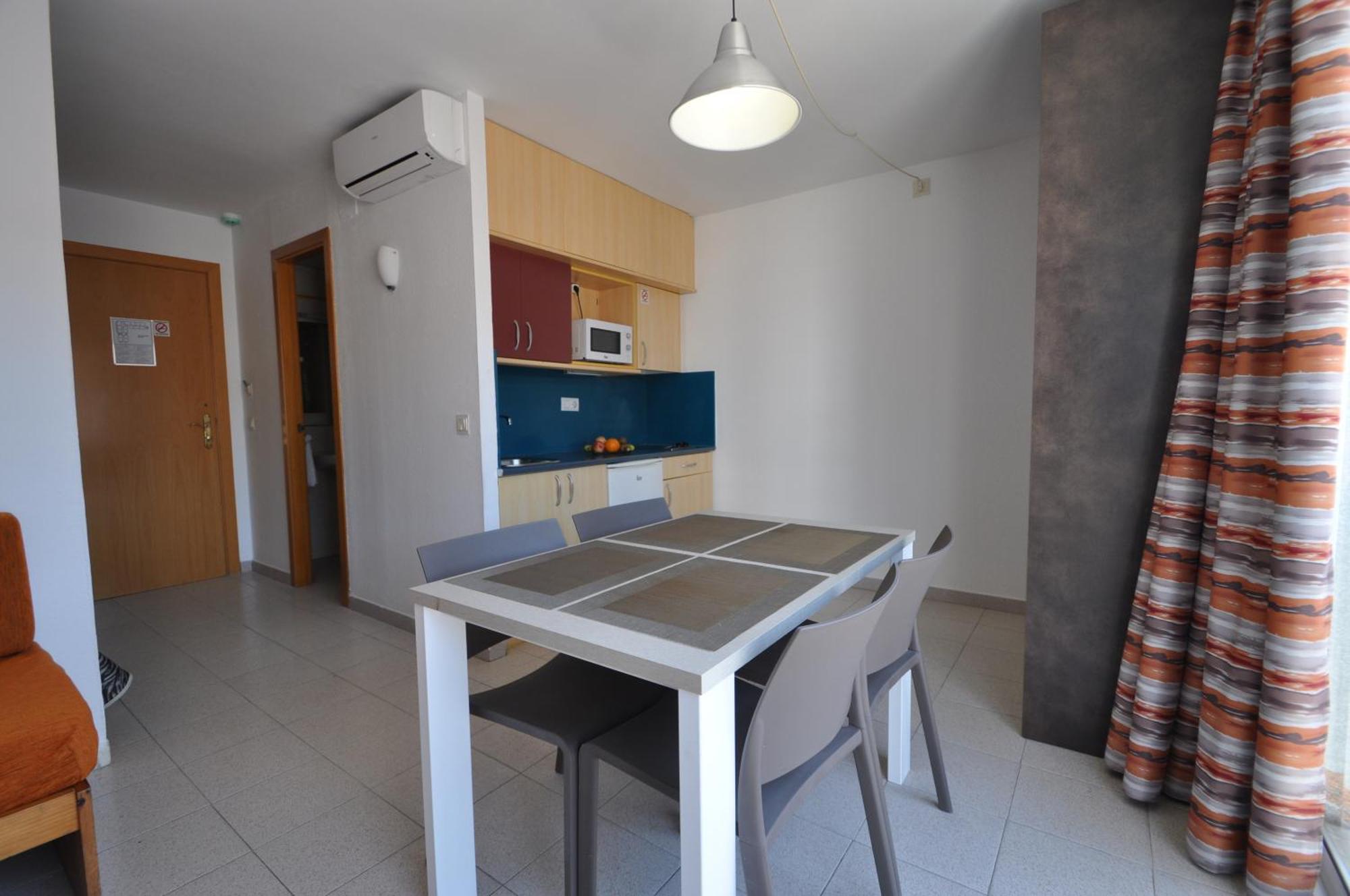 Apartment,701598709:JPEG