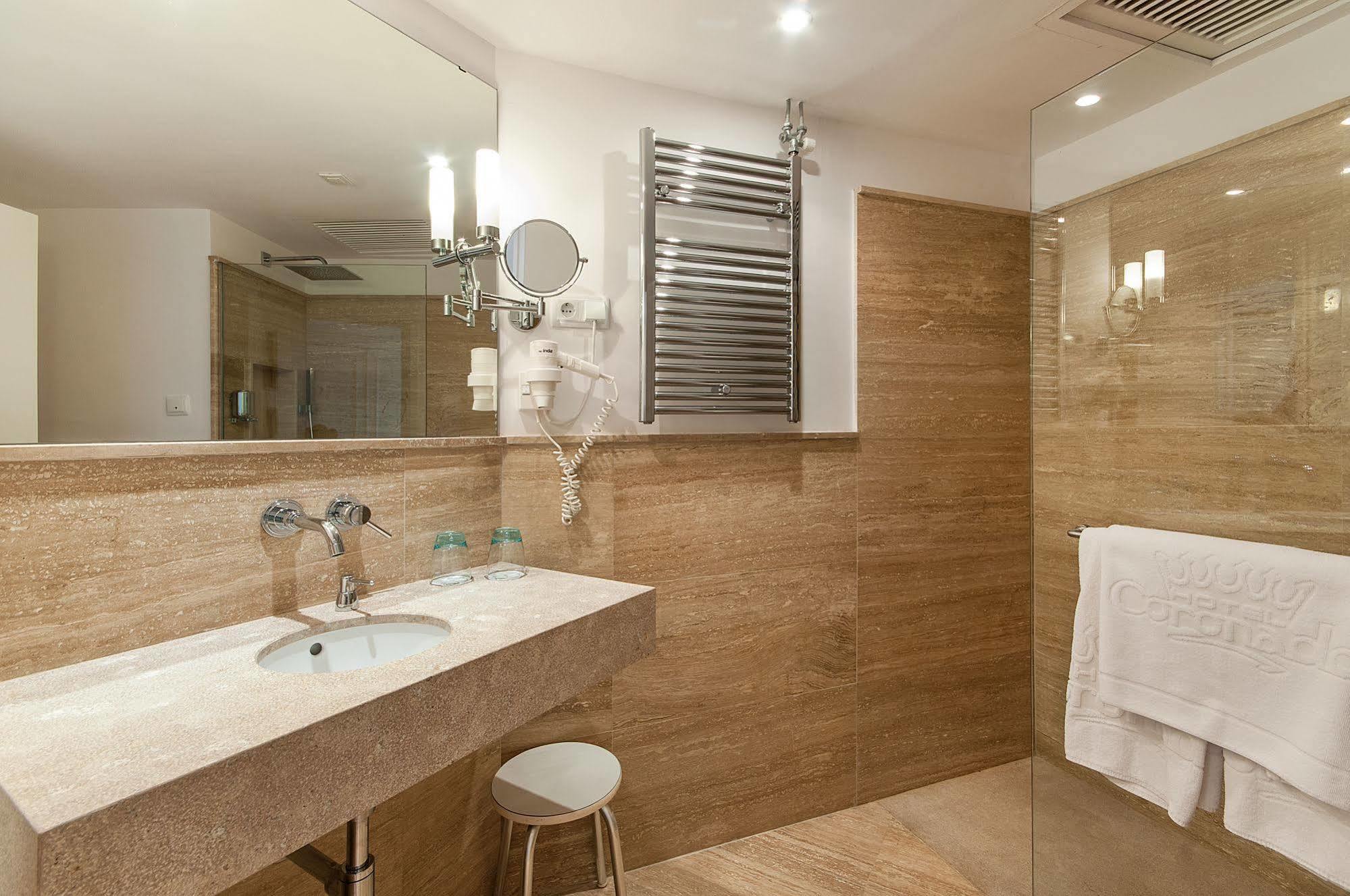 Junior Suite Sea View Balcony Spa Access,943683907:JPEG