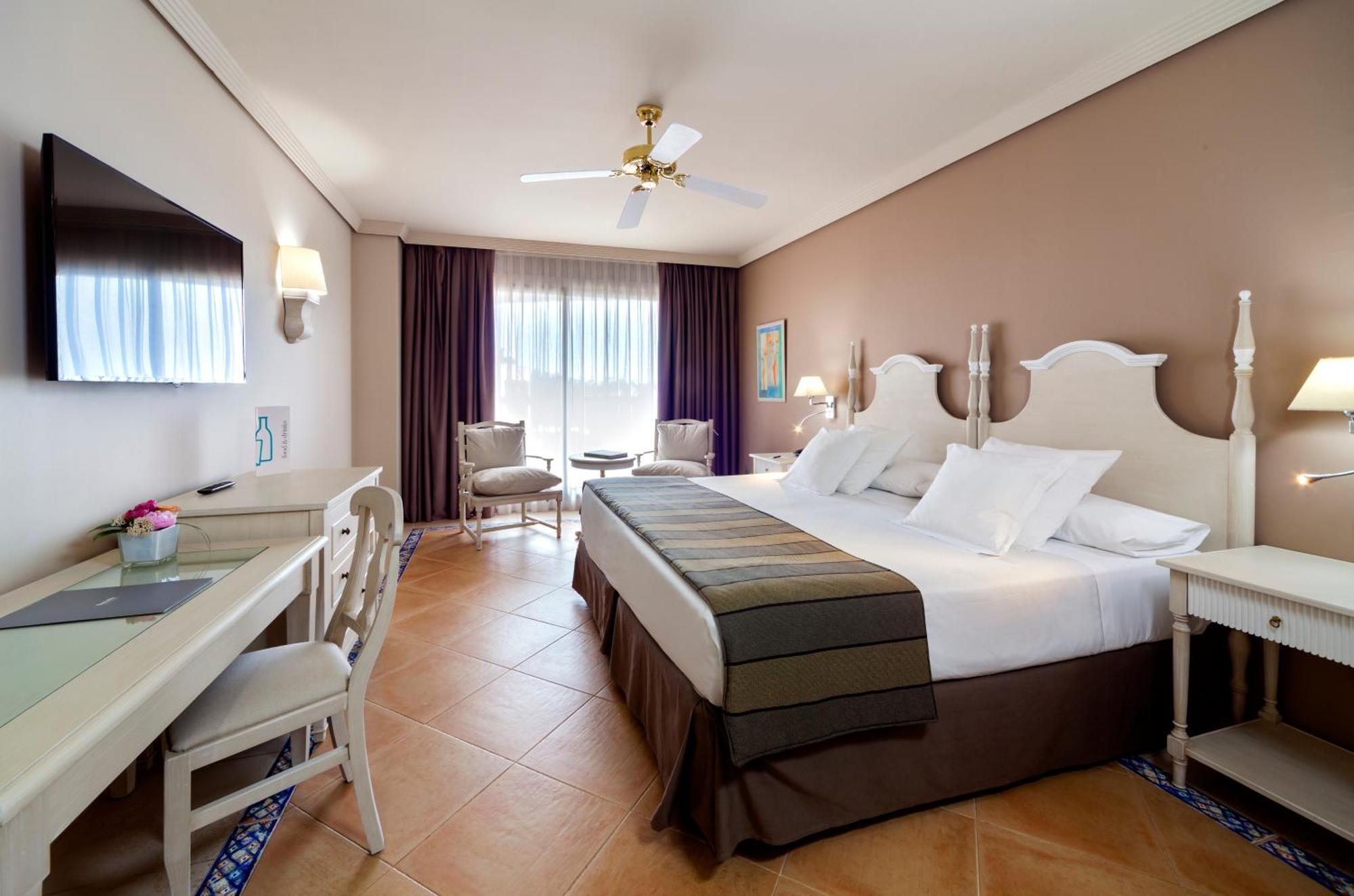 Superior Double Room,1547265097:JPEG
