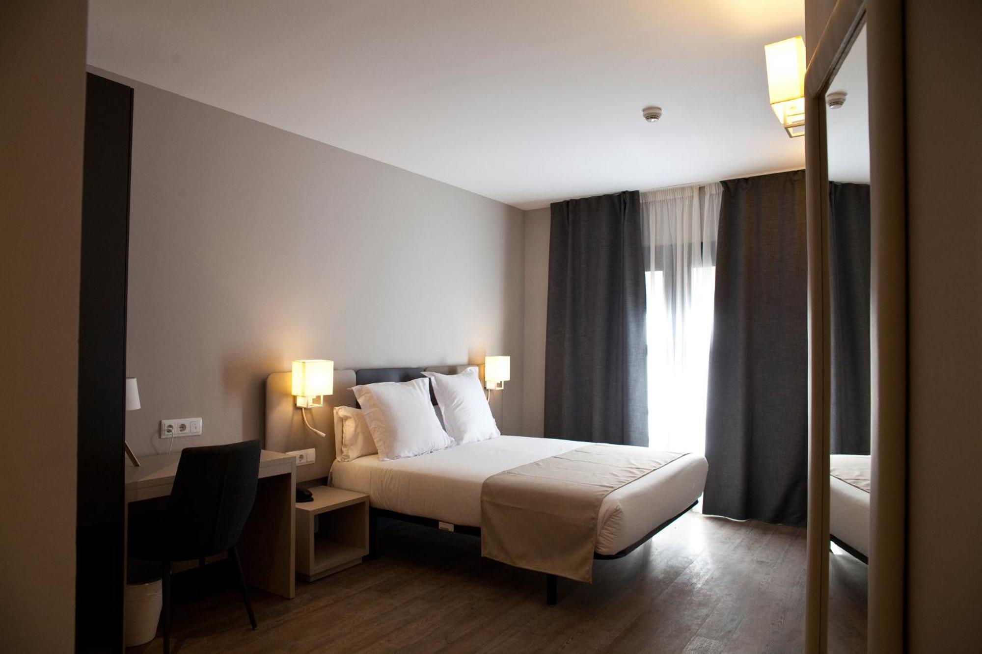 Superior Double Room,713887162:JPEG