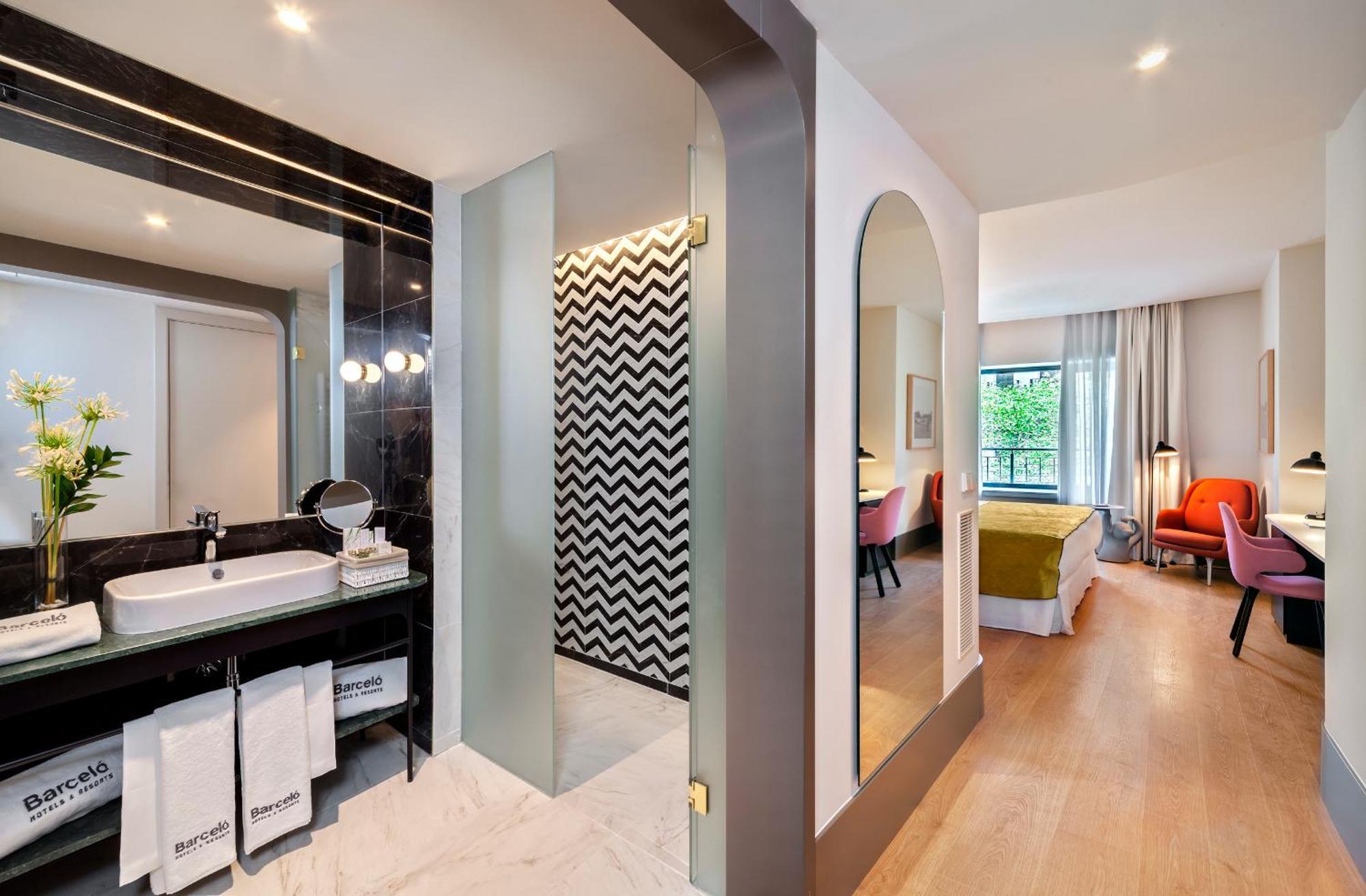 Deluxe Room,719070871:JPEG