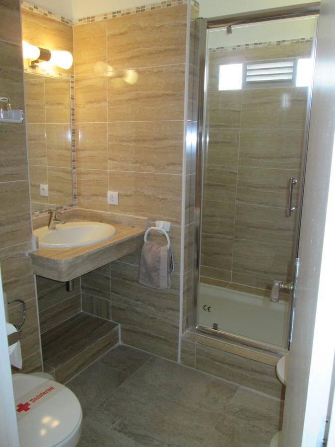 Deluxe Double or Twin Room with Sea View