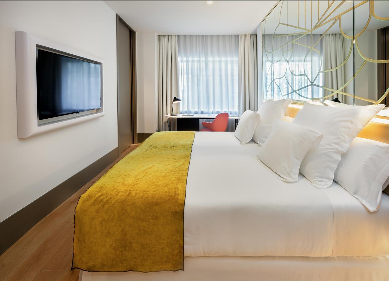 One-Bedroom Suite with City View,719073799:JPEG