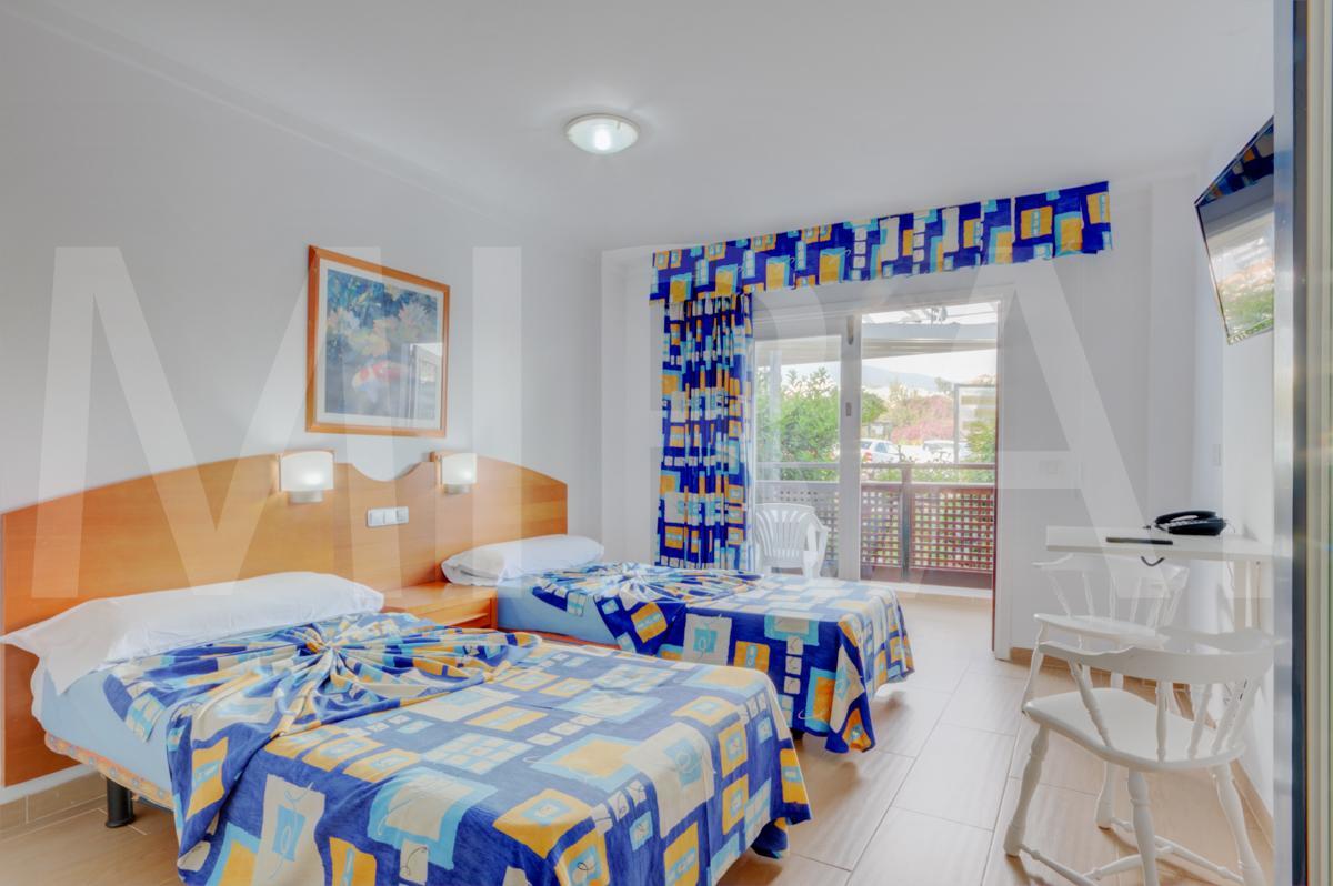 Studio Low Cost (1 Adult)