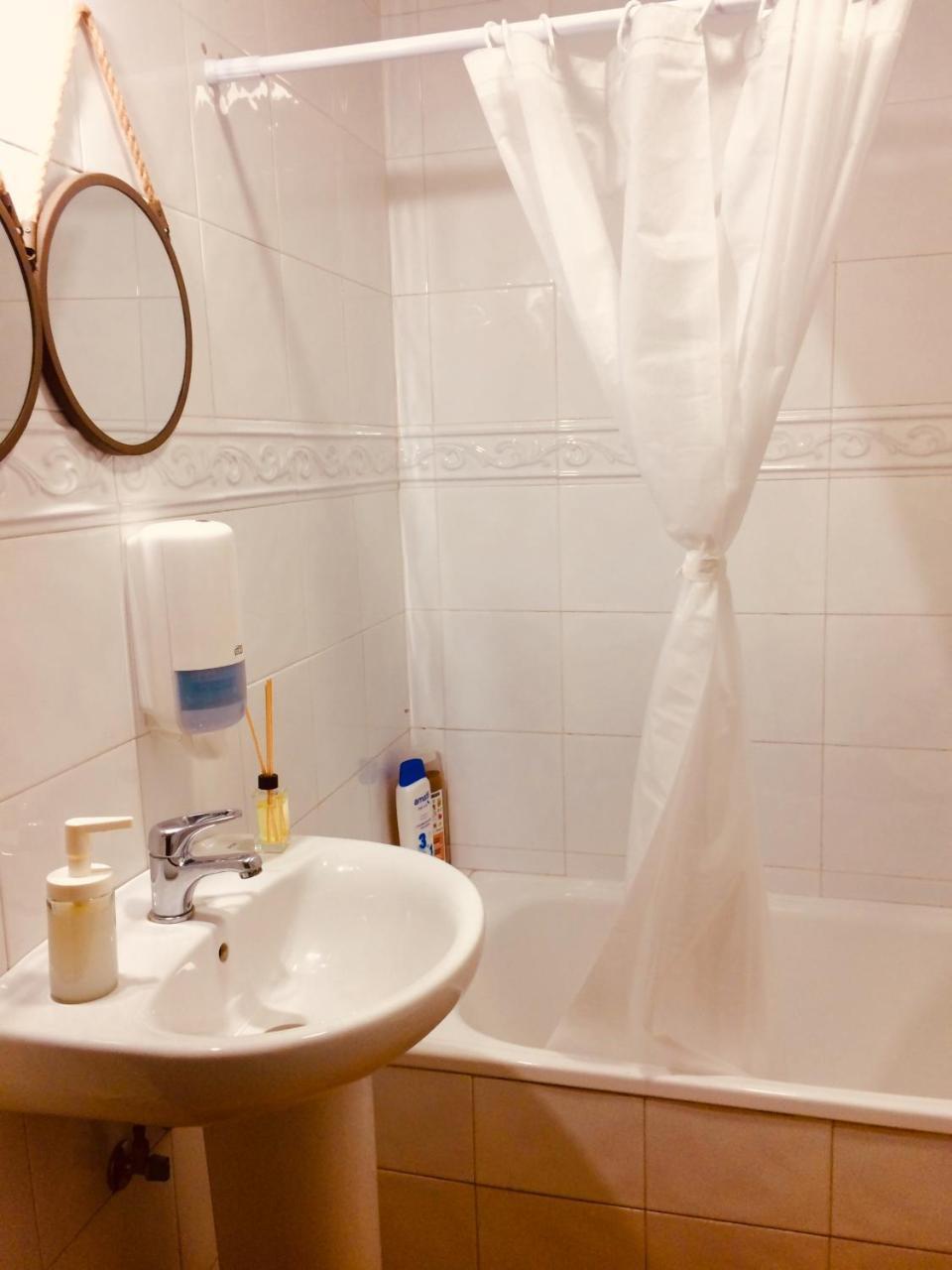 Camera Singola con Bagno in Comune
