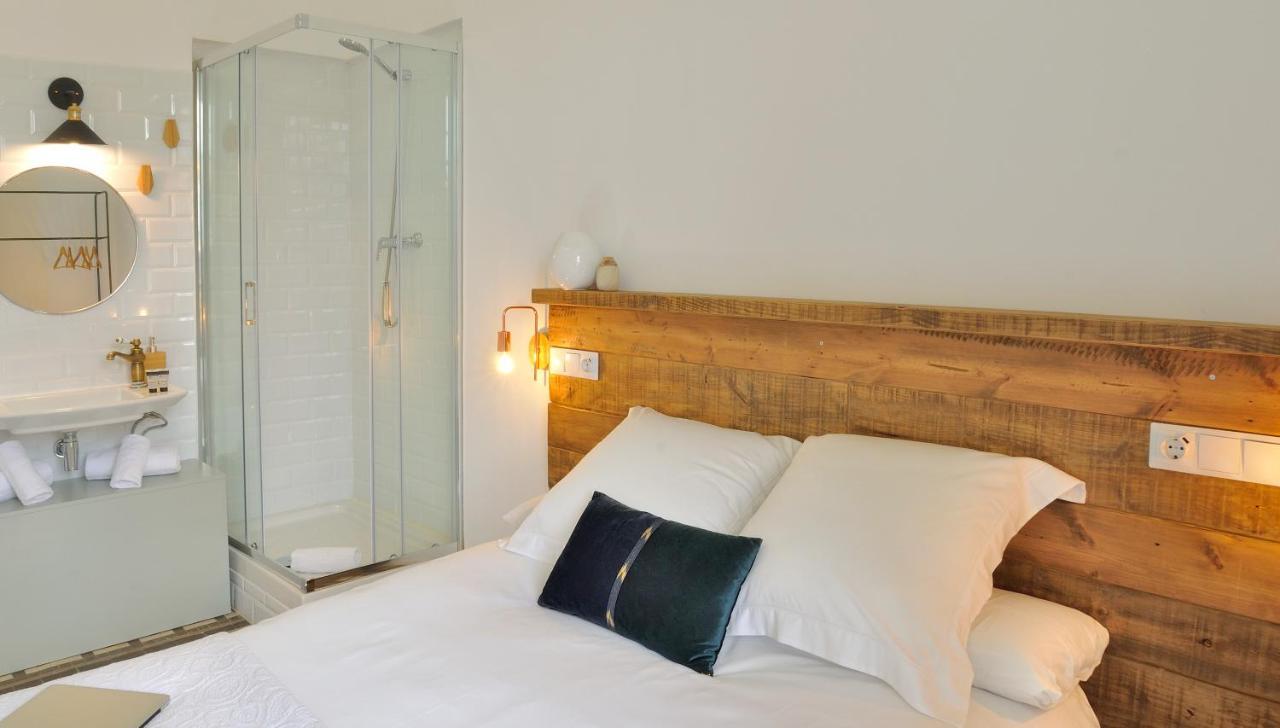 Chambre Double ou Lits Jumeaux avec Balcon et Salle de Bains Commune