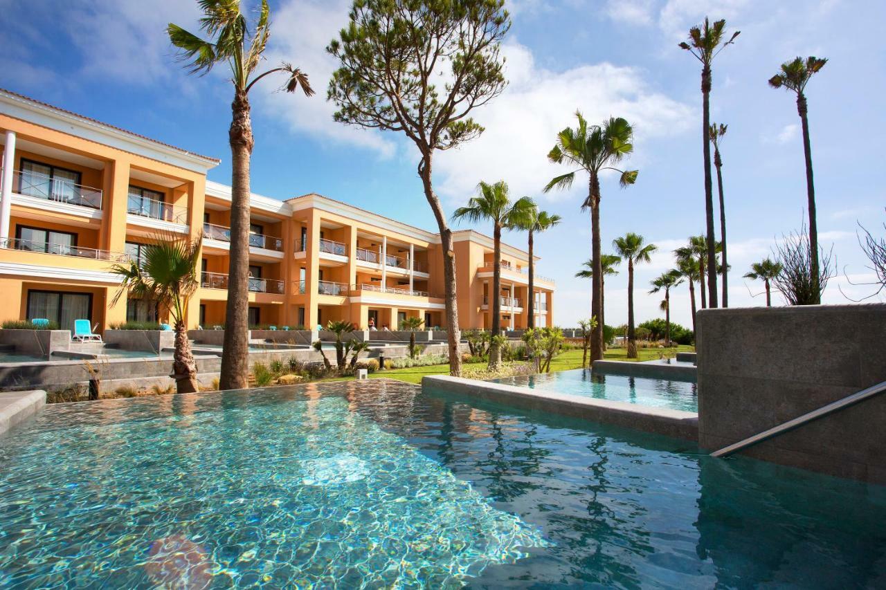 Deluxe Double or Twin Room Private Pool,789340518:JPEG
