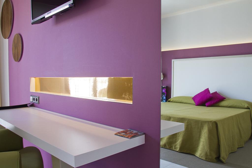 Standard Double Room with Pool View