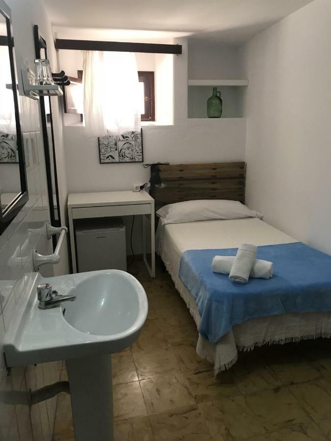Eenpersoonskamer met Gedeelde Badkamer