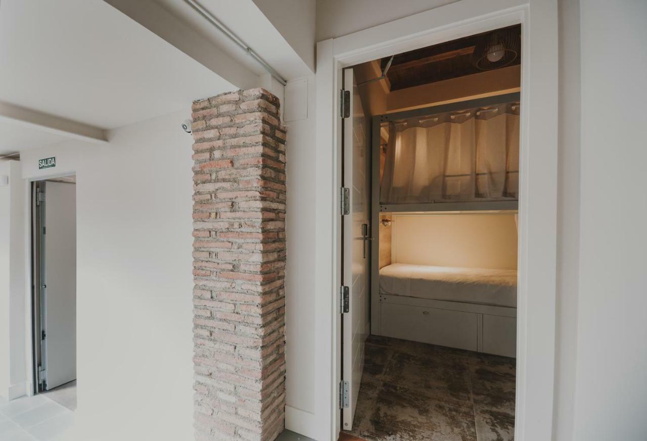 Chambre Quadruple avec Salle de Bains