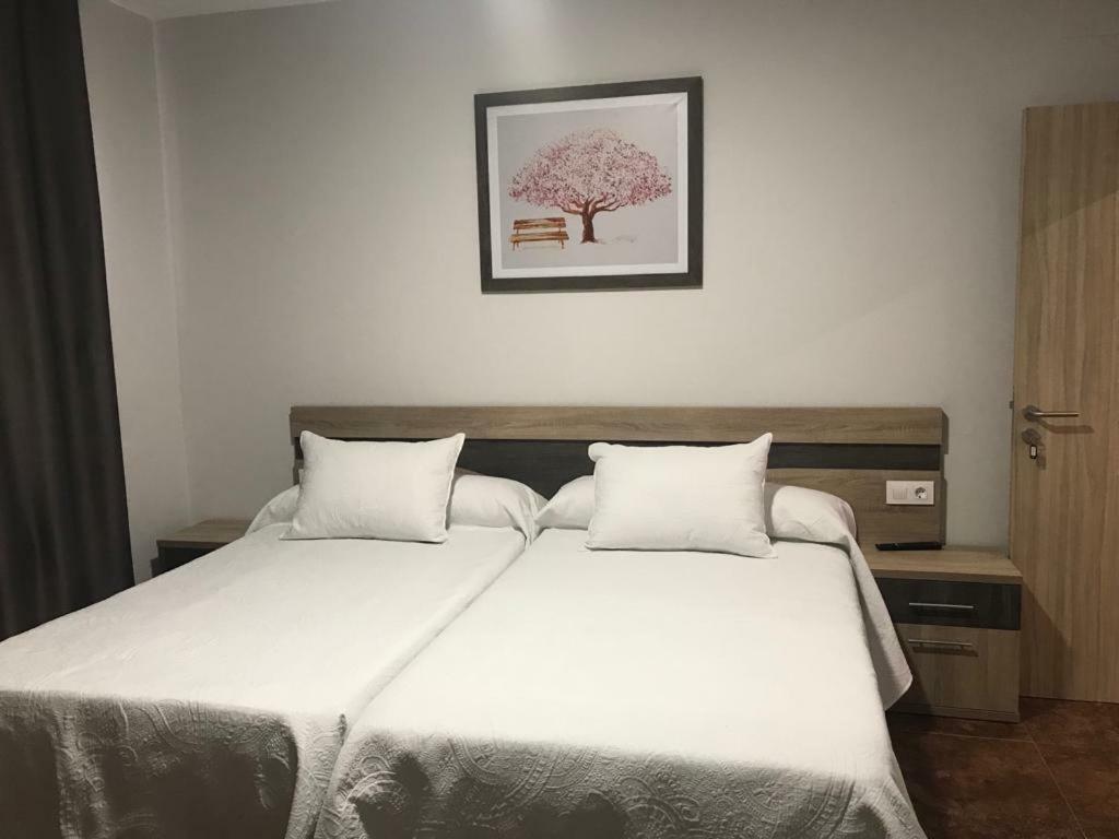 Deluxe Quadruple Room,816038297:JPEG