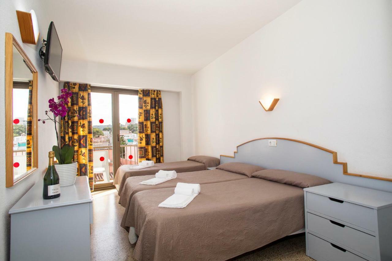 Triple Room with Balcony
