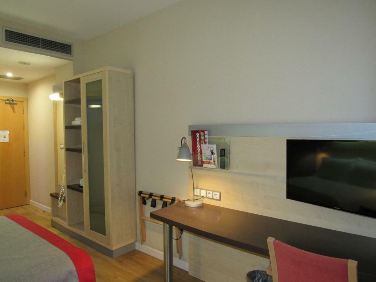 Standard Room with Free Breakfast