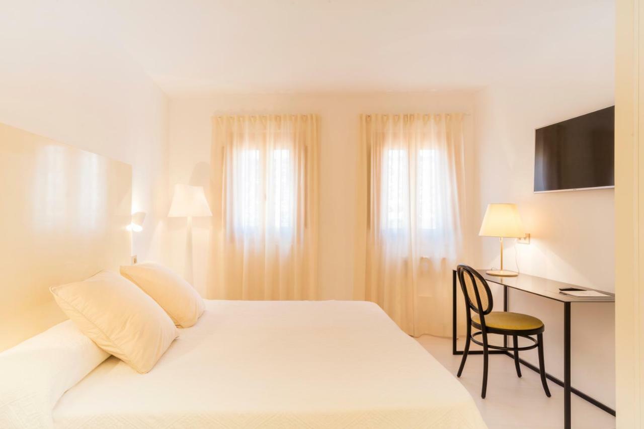Deluxe Double or Twin Room with Spa Bath