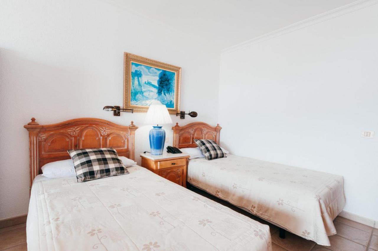 Appartamento con 2 Camere da Letto e Vista Mare