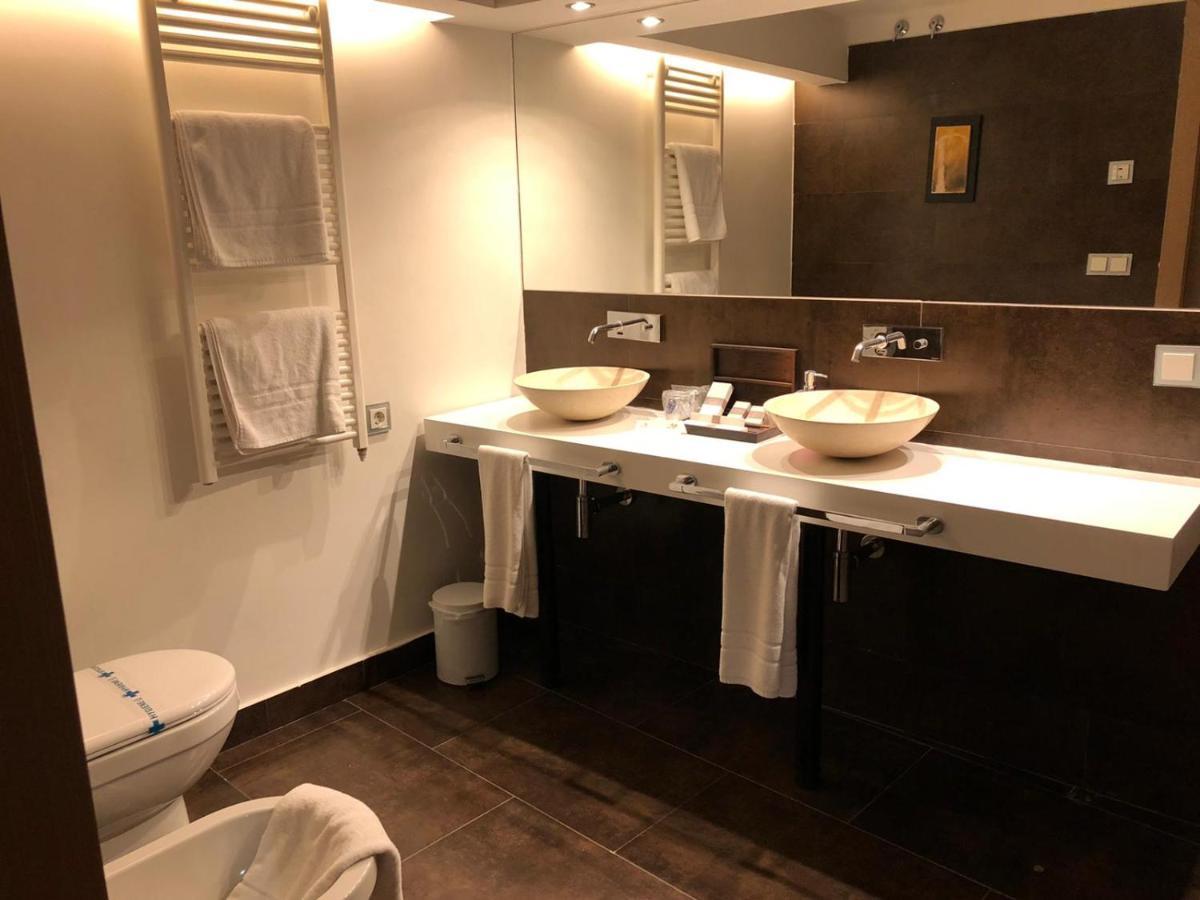 Duplex Suite with Spa Bath