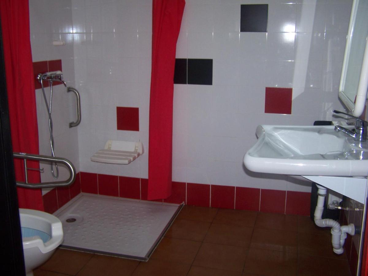 Vierpersoonskamer met Eigen Badkamer