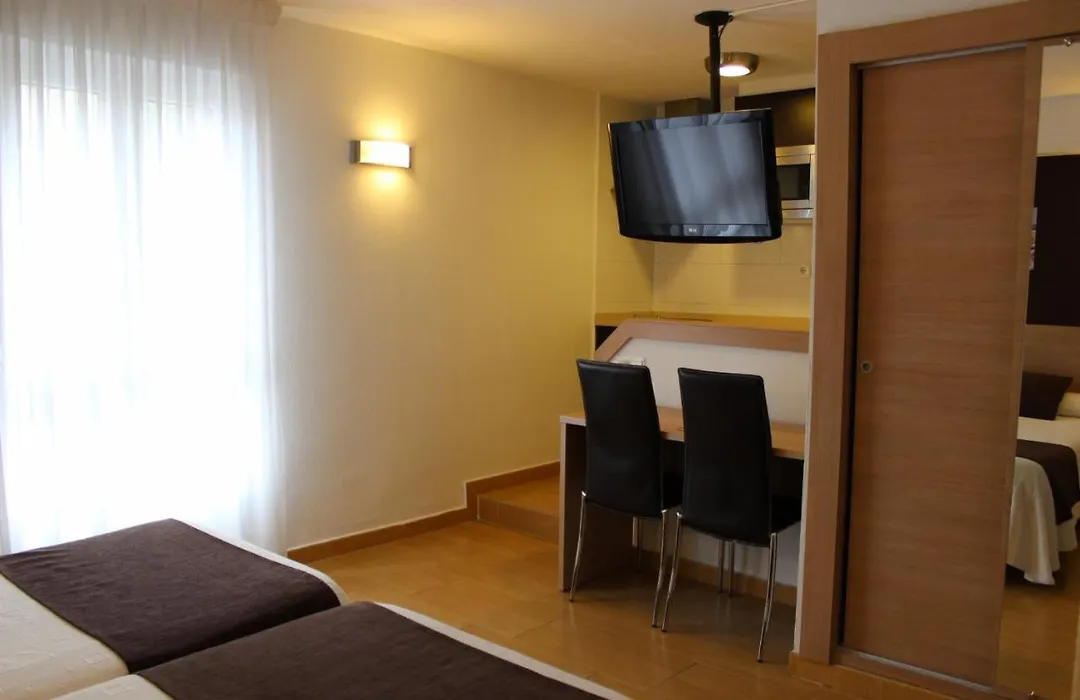 Hostal Rocamar-1