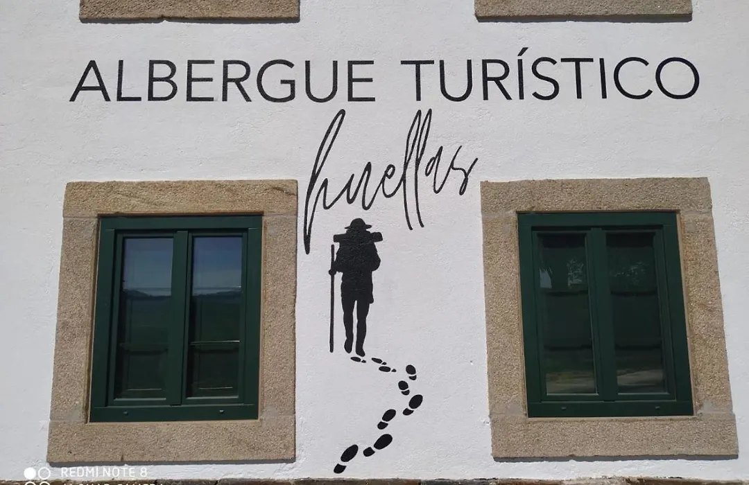 Huellas Albergue-Turístico-1