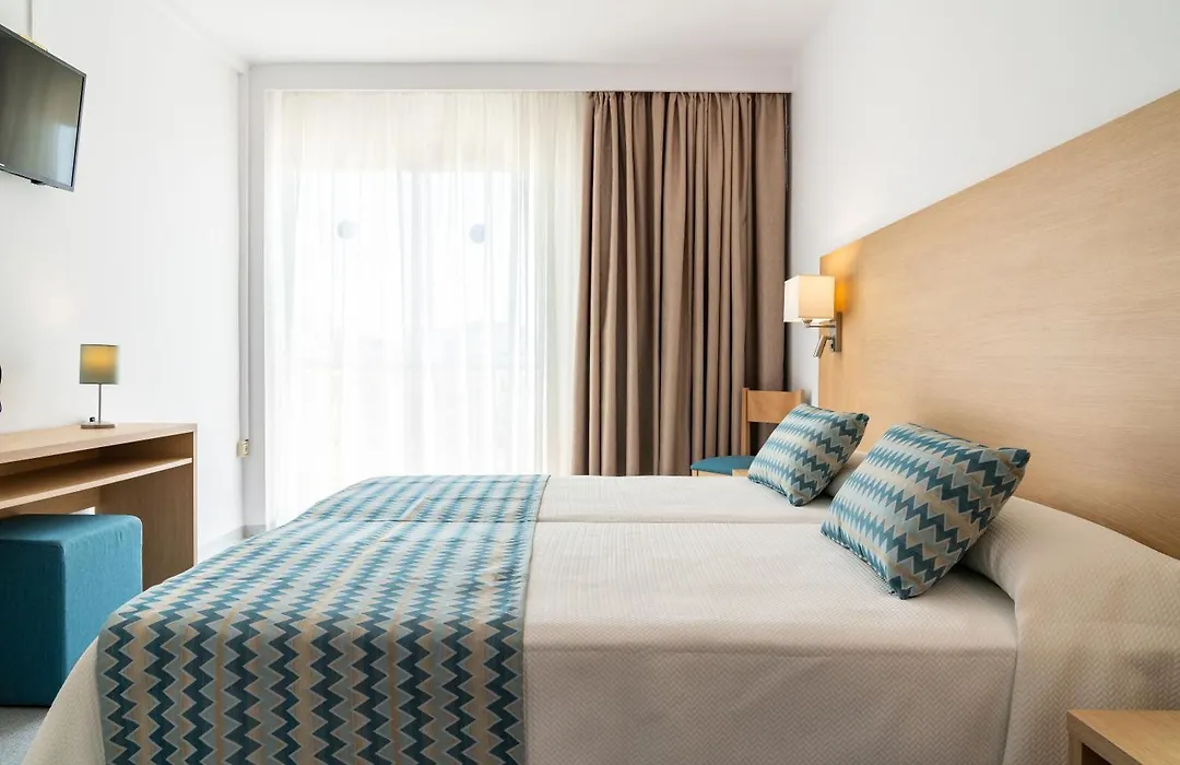 Hotel Riutort-1