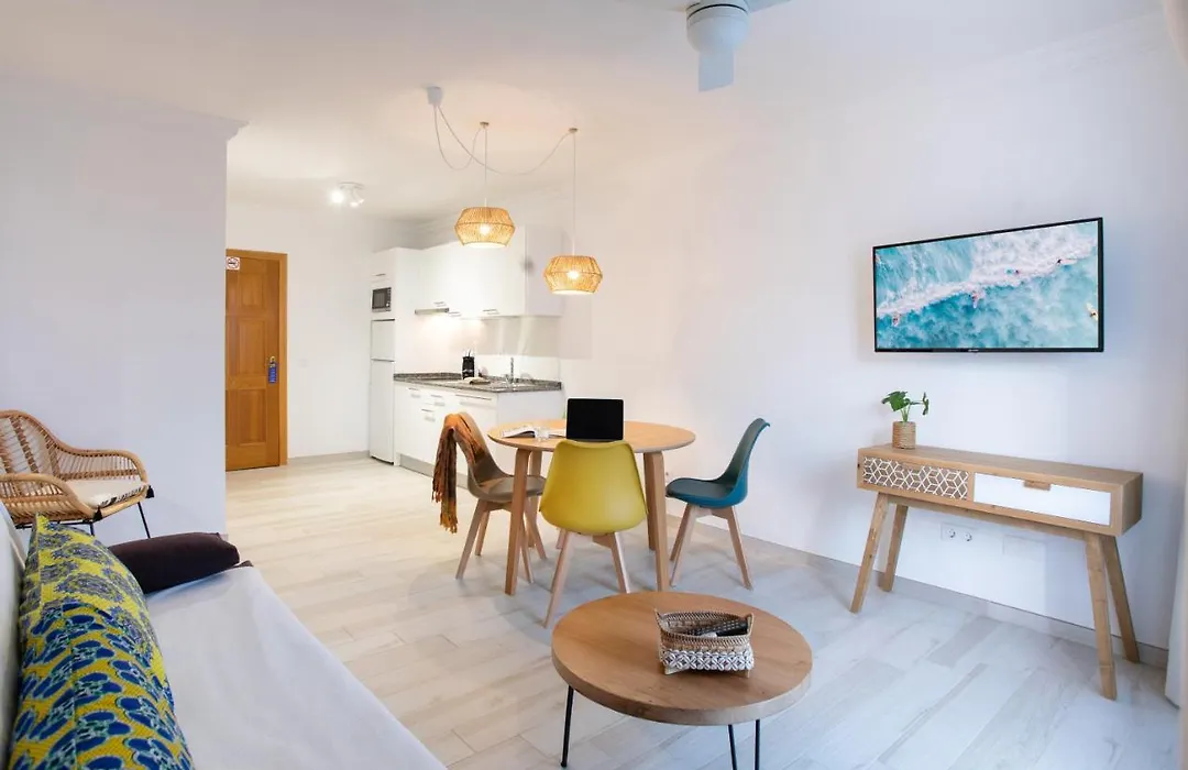 Altavista Apartahotel-Adults Only Over 14-1