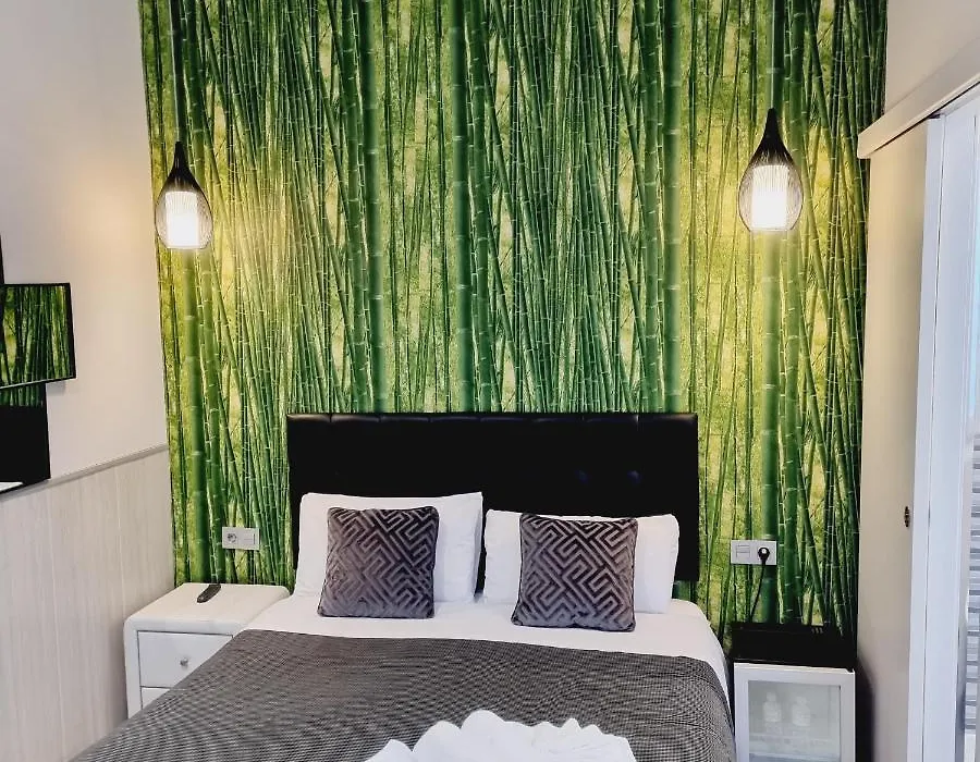 Hostal Lauria-1