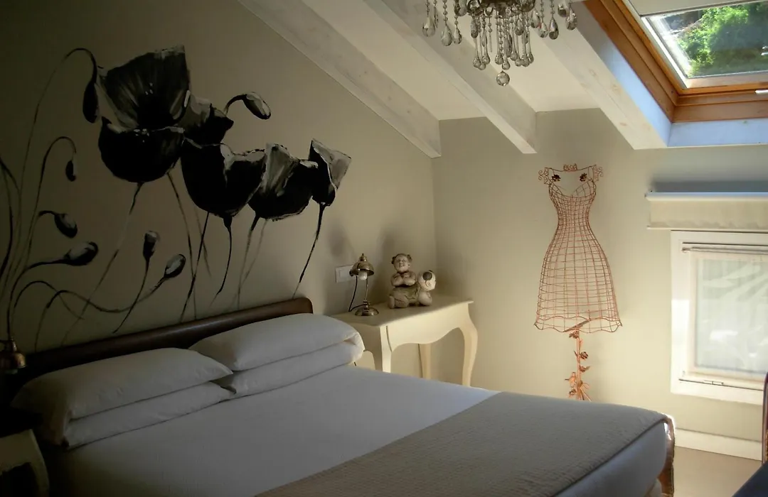 Hotel El Jardin De Eugenia-1
