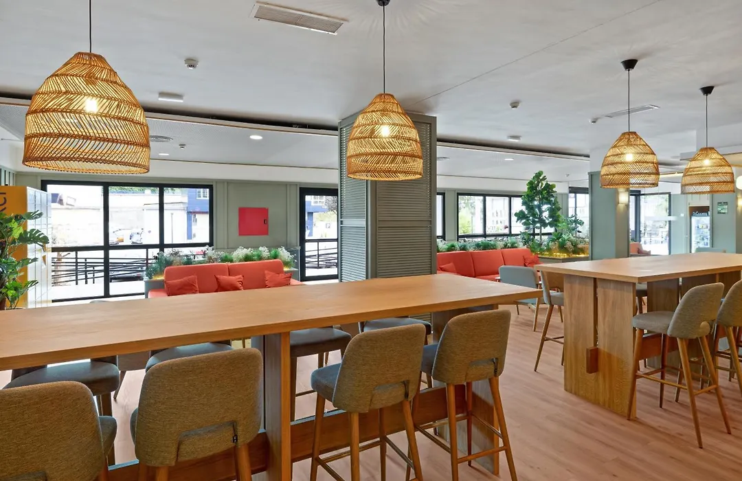 B&B Hotels Donostia San Sebastian Aeropuerto-1
