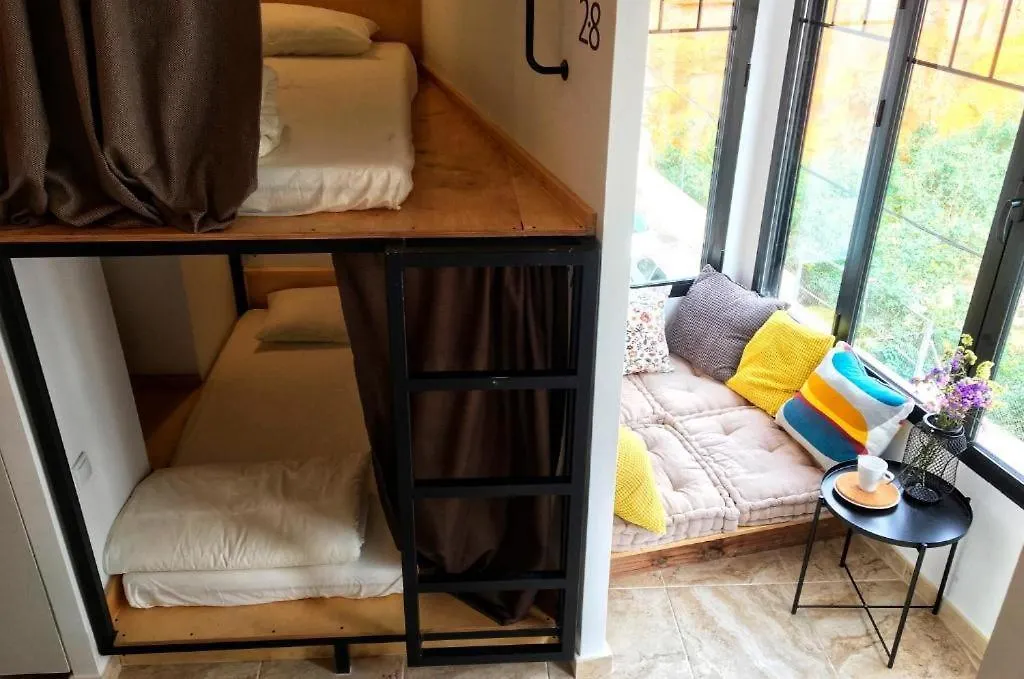 Hostel Numero Trece - Albergue Juvenil - Free Towels, Coffee & Tea, Remote Check-In (Adults Only)-1