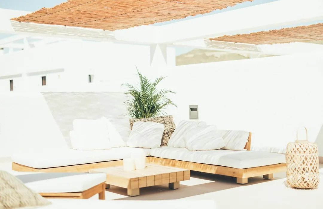Cala Lanuza Suites-1