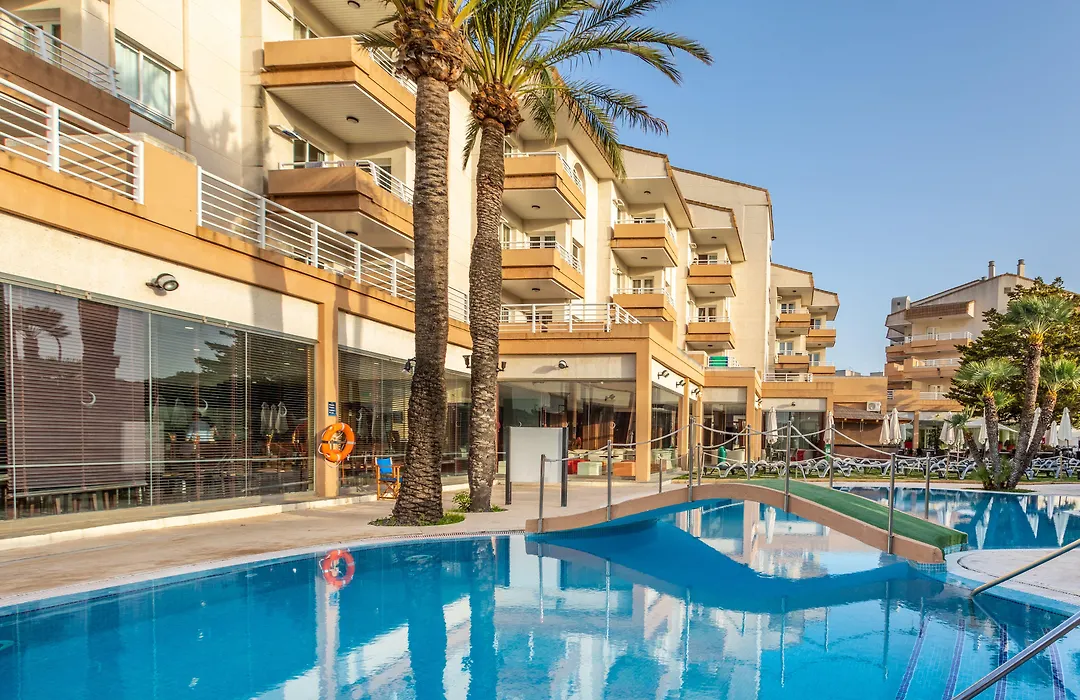 Hotel Illot Suites-1