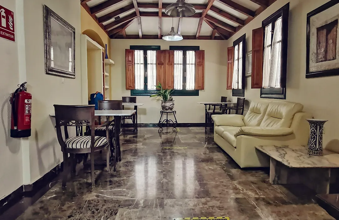 Hotel Almona-1