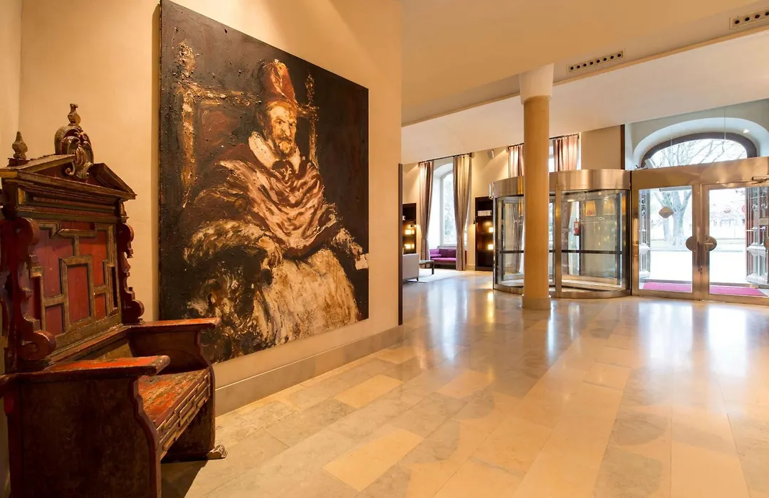 Nh Collection Palacio De Burgos-1